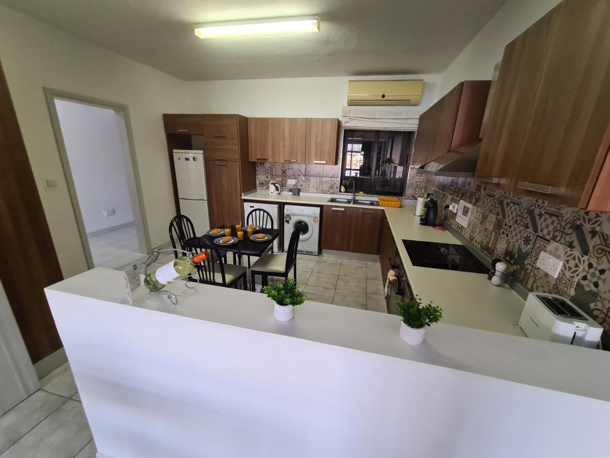 Spacious Seafront Apt Next To Sliema-Valeta Ferry Eksteriør billede